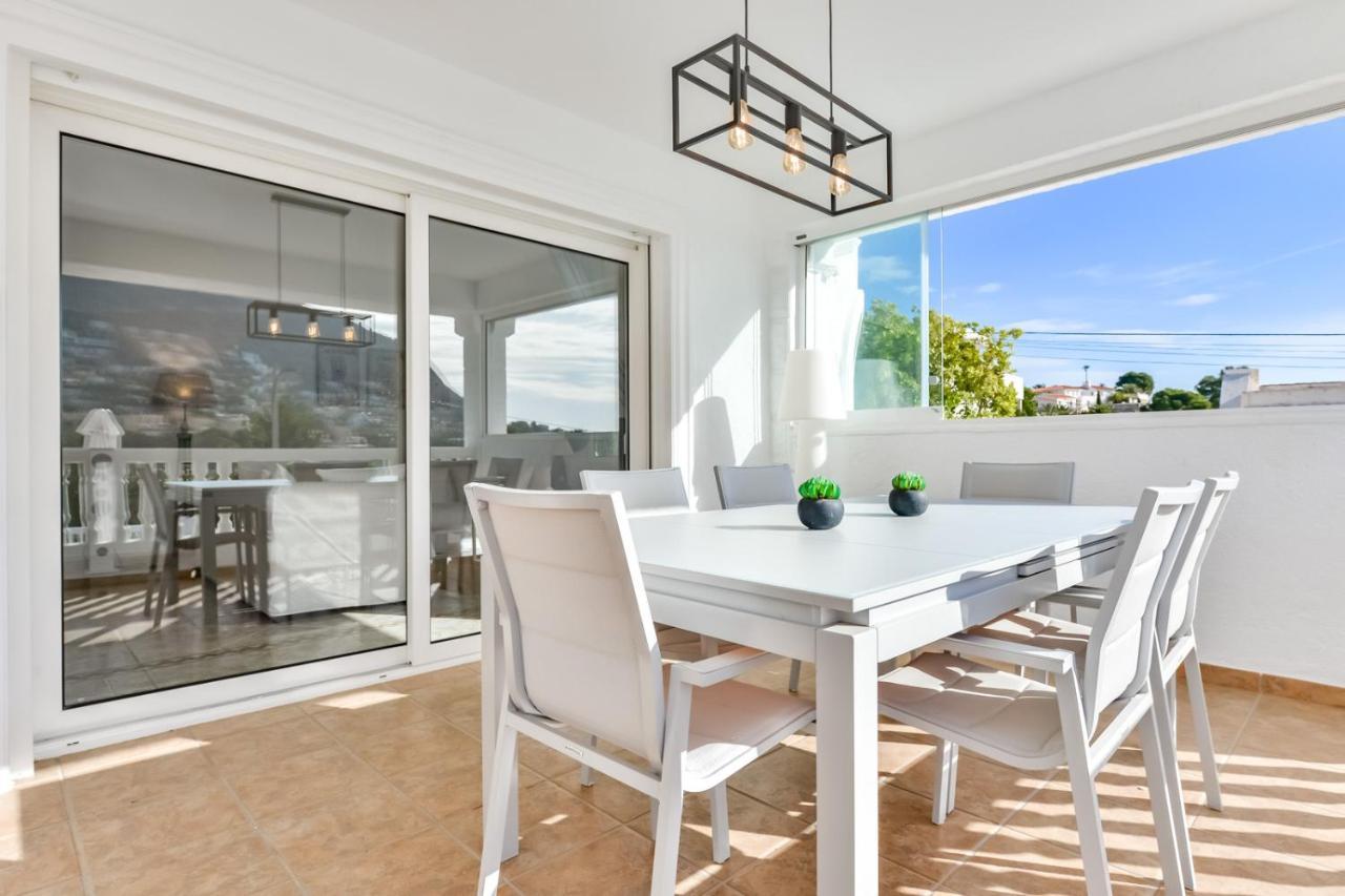 Villa Guzman - Anneida Calpe